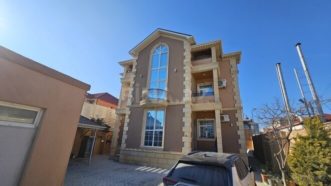 Satılır 7 otaqlı həyət evi/bağ evi 500 m², Badamdar q., photo 1 from 25