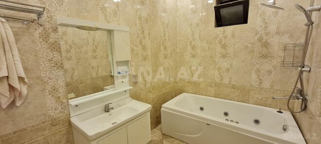 6 otaqlı həyət evi/bağ evi - Mərdəkan q. - 350 m² (19)