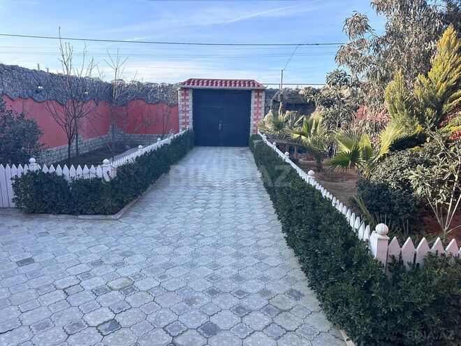 4 otaqlı həyət evi/bağ evi - Novxanı q. - 120 m² (1)