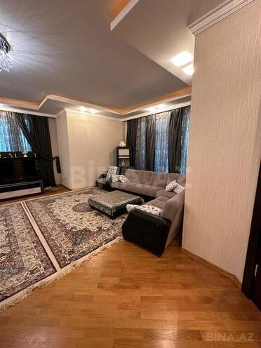 6 otaqlı həyət evi/bağ evi - Şüvəlan q. - 400 m² (20)