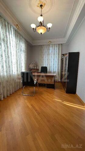 7 otaqlı həyət evi/bağ evi - Sulutəpə q. - 660 m² (18)