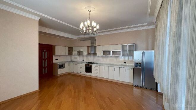 7 otaqlı həyət evi/bağ evi - Sulutəpə q. - 660 m² (7)