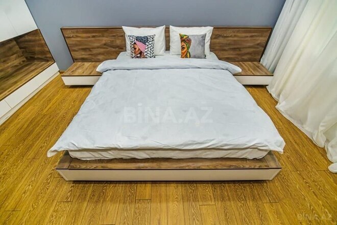 Satılır 5 otaqlı köhnə tikili 180 m², Sahil m., photo 21 from 32