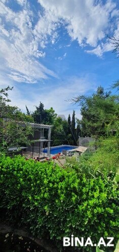 5 otaqlı həyət evi/bağ evi - Novxanı q. - 260 m² (1)