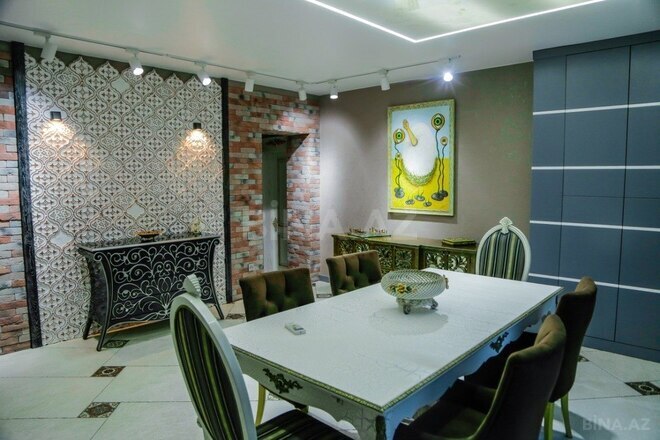 5 otaqlı həyət evi/bağ evi - Novxanı q. - 260 m² (14)