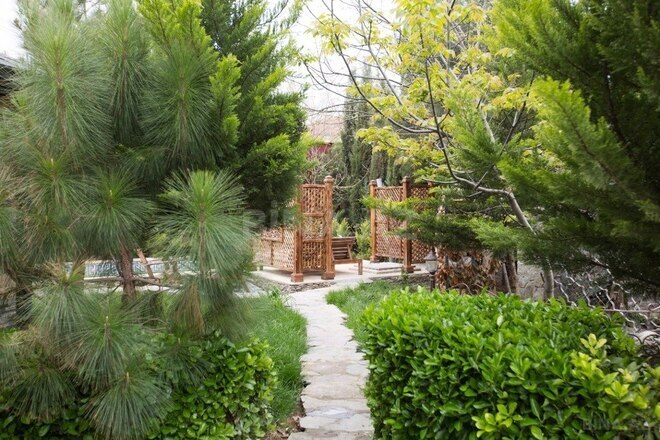 5 otaqlı həyət evi/bağ evi - Novxanı q. - 260 m² (3)
