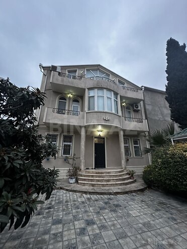 Satılır 8 otaqlı həyət evi/bağ evi 400 m², Bakıxanov q., photo 1 from 31