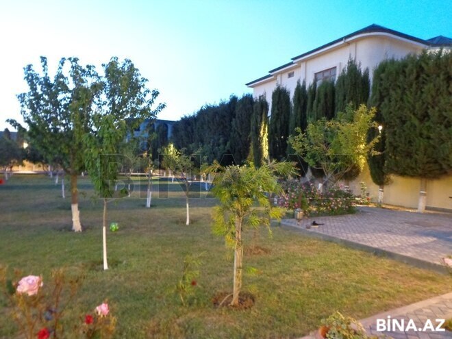 3 otaqlı həyət evi/bağ evi - Novxanı q. - 150 m² (24)