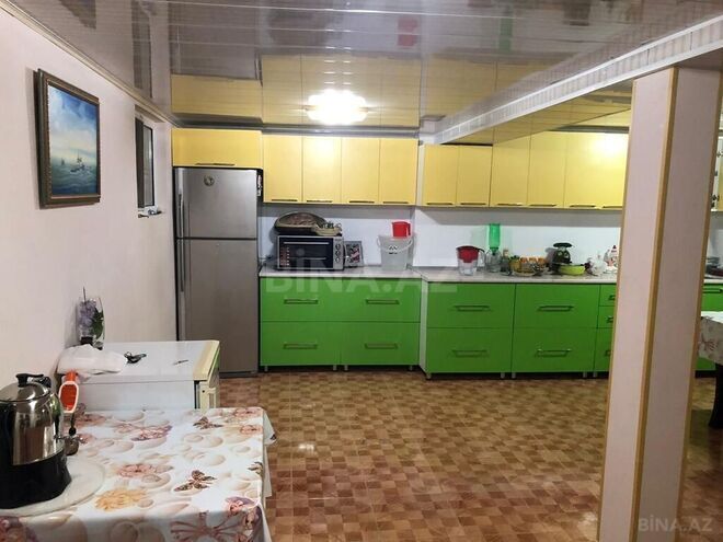 7 otaqlı həyət evi/bağ evi - Novxanı q. - 330 m² (14)
