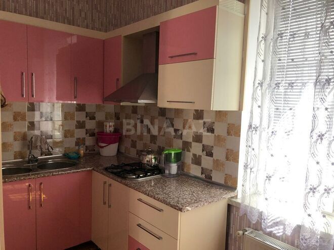 7 otaqlı həyət evi/bağ evi - Novxanı q. - 330 m² (3)