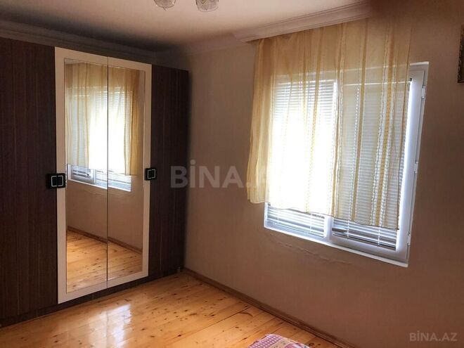7 otaqlı həyət evi/bağ evi - Novxanı q. - 330 m² (12)