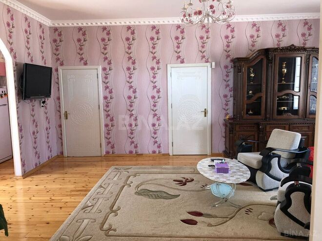 7 otaqlı həyət evi/bağ evi - Novxanı q. - 330 m² (5)