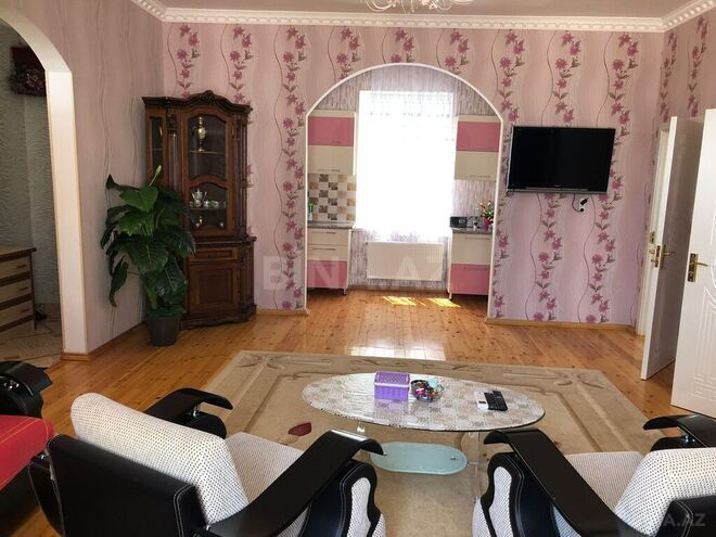 7 otaqlı həyət evi/bağ evi - Novxanı q. - 330 m² (19)