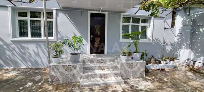 6 otaqlı həyət evi/bağ evi - 8-ci kilometr q. - 300 m² (2)