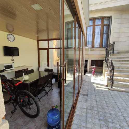 6 otaqlı həyət evi/bağ evi - Bakıxanov q. - 320 m² (22)