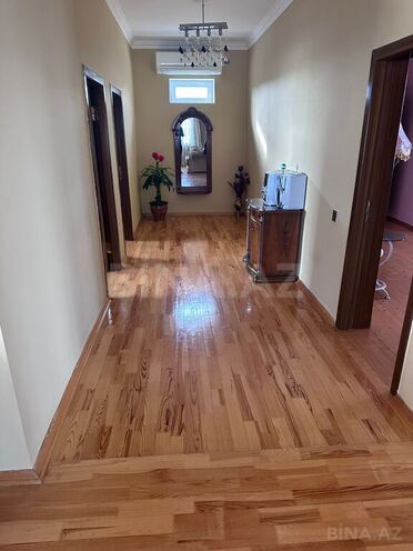 5 otaqlı həyət evi/bağ evi - Novxanı q. - 200 m² (22)