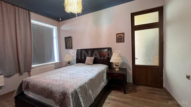 6 otaqlı həyət evi/bağ evi - Şüvəlan q. - 600 m² (20)