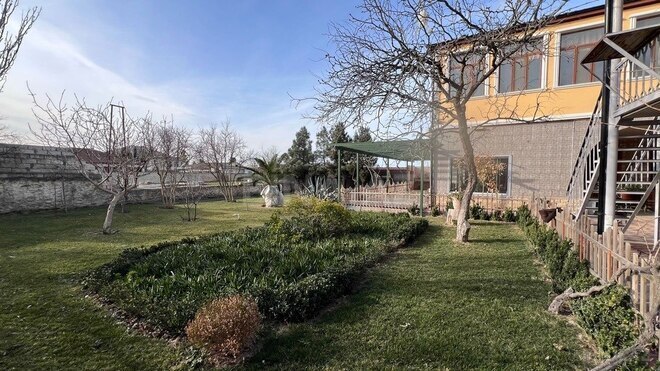 6 otaqlı həyət evi/bağ evi - Şüvəlan q. - 600 m² (3)