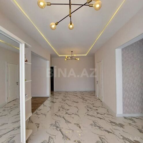4 otaqlı həyət evi/bağ evi - Şüvəlan q. - 250 m² (6)