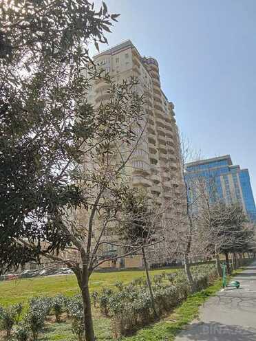 Продаётся 4-комн. новостройка 200 м², м. 28 мая, photo 1 from 21