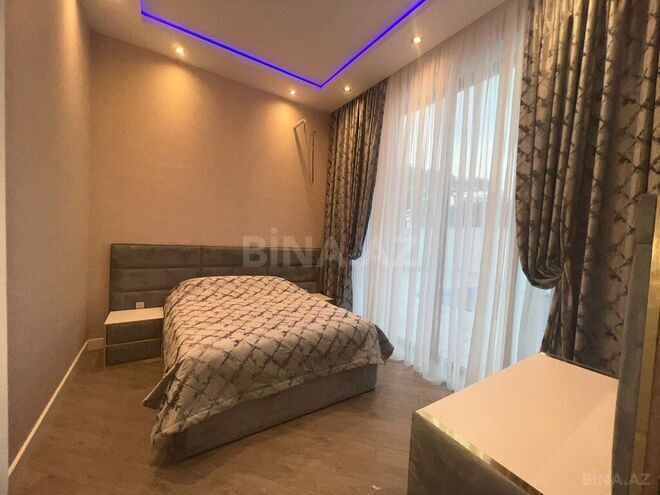 4 otaqlı həyət evi/bağ evi - Novxanı q. - 300 m² (3)