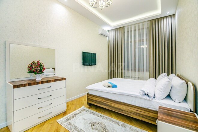 İcarəyə verilir 3 otaqlı köhnə tikili 101 m², Sahil m., photo 17 from 32