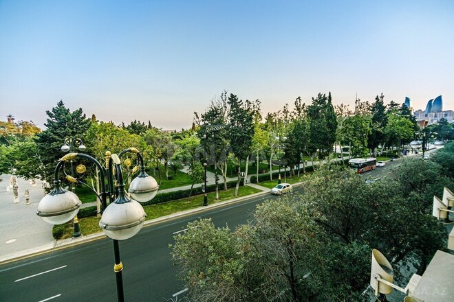 İcarəyə verilir 3 otaqlı köhnə tikili 101 m², Sahil m., photo 3 from 32