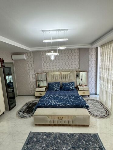 5 otaqlı həyət evi/bağ evi - Novxanı q. - 260 m² (17)