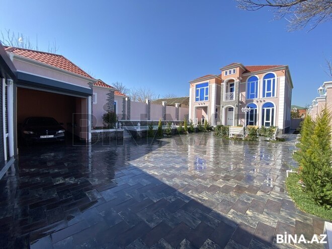 6 otaqlı həyət evi/bağ evi - Novxanı q. - 302 m² (3)