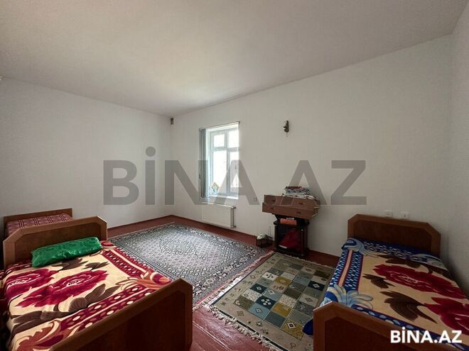 10 otaqlı həyət evi/bağ evi - Xaçmaz - 232 m² (9)