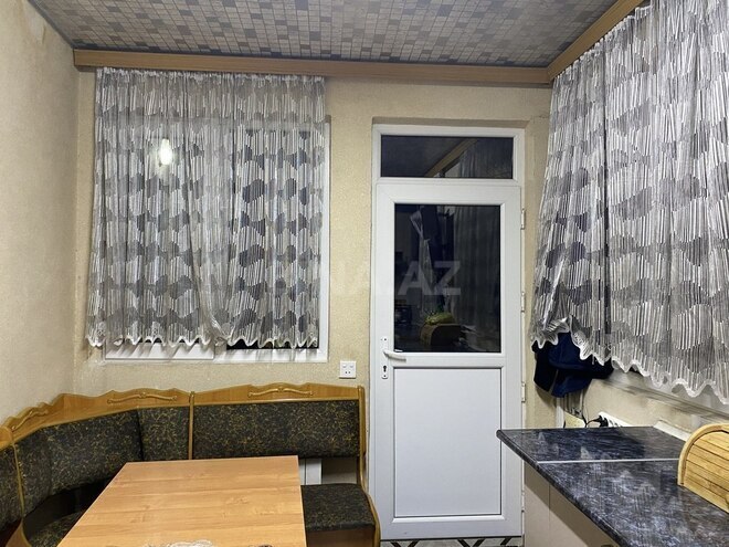 7 otaqlı həyət evi/bağ evi - Biləcəri q. - 150 m² (30)
