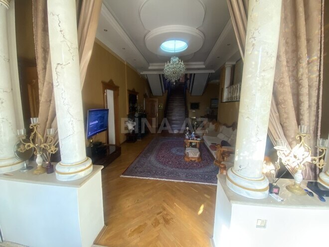 8 otaqlı həyət evi/bağ evi - Həzi Aslanov q. - 500 m² (9)