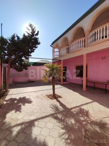 7 otaqlı həyət evi/bağ evi - Sahil q. - 370 m² (1)