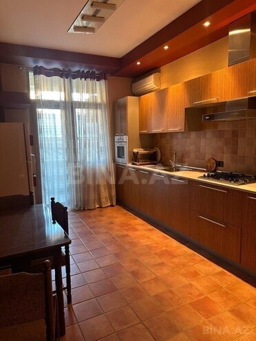 4-комн. новостройка - м. 28 мая - 200 м² (12)