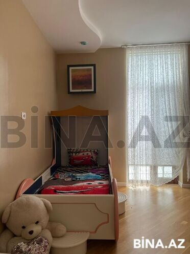 8 otaqlı həyət evi/bağ evi - Şüvəlan q. - 430 m² (19)