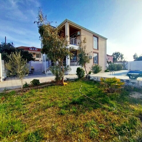 5 otaqlı həyət evi/bağ evi - Mərdəkan q. - 200 m² (1)