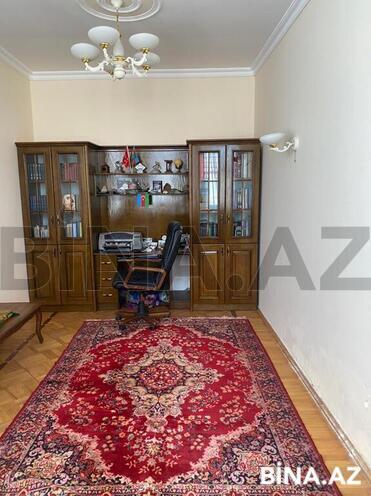 6 otaqlı həyət evi/bağ evi - Novxanı q. - 400 m² (24)