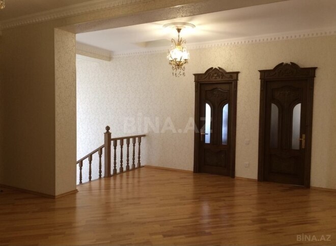 5 otaqlı həyət evi/bağ evi - Novxanı q. - 650 m² (11)
