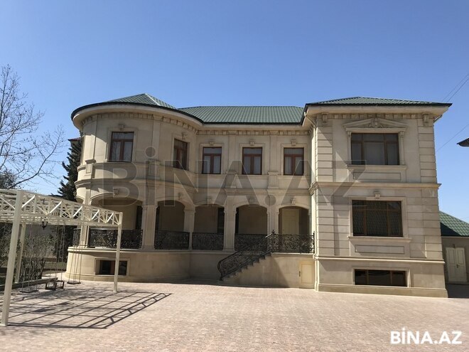 5 otaqlı həyət evi/bağ evi - Novxanı q. - 650 m² (1)