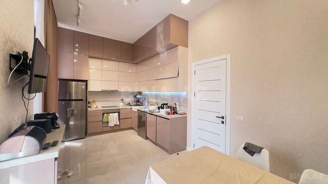 8 otaqlı həyət evi/bağ evi - Mərdəkan q. - 500 m² (13)