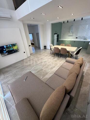 4 otaqlı həyət evi/bağ evi - Şüvəlan q. - 400 m² (18)