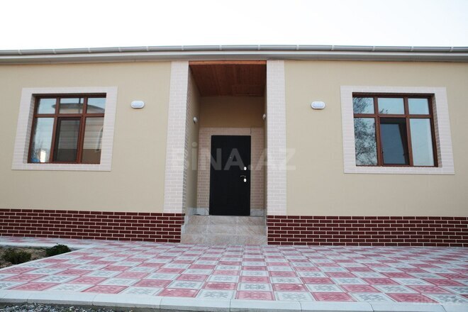 3 otaqlı həyət evi/bağ evi - Novxanı q. - 122 m² (1)