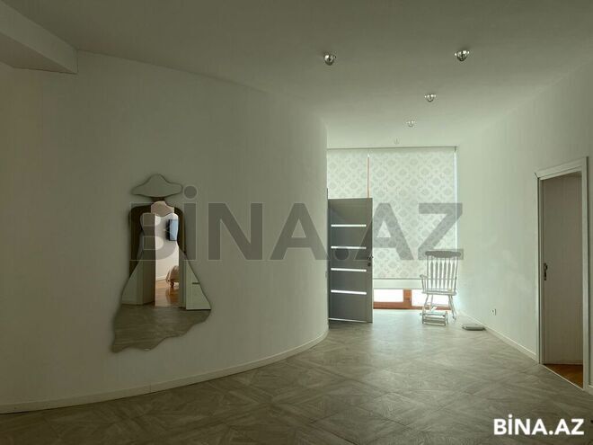 8 otaqlı həyət evi/bağ evi - Şüvəlan q. - 450 m² (11)