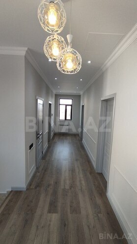 5 otaqlı həyət evi/bağ evi - Novxanı q. - 250 m² (21)