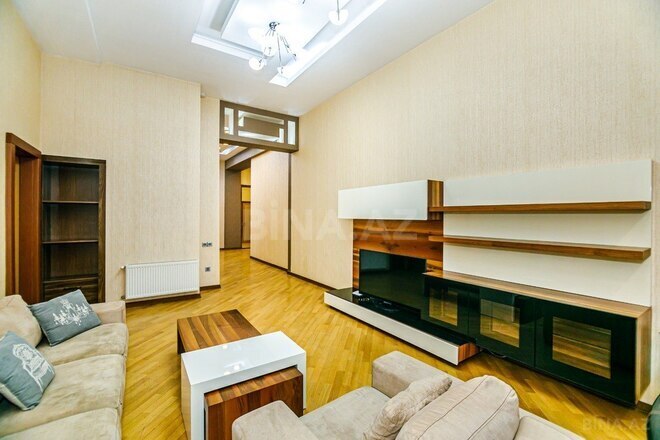 İcarəyə verilir 3 otaqlı yeni tikili 200 m², Sahil m., photo 12 from 32
