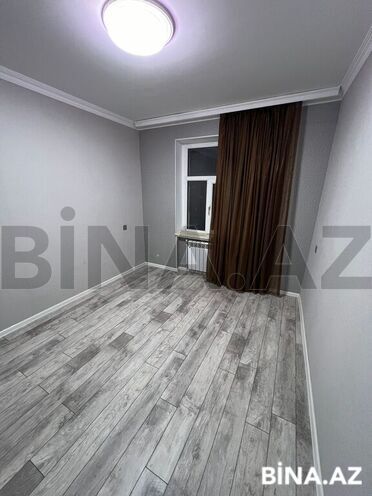 3 otaqlı köhnə tikili - 20 Yanvar m. - 80 m² (16)