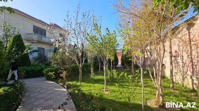 6 otaqlı həyət evi/bağ evi - Novxanı q. - 450 m² (25)