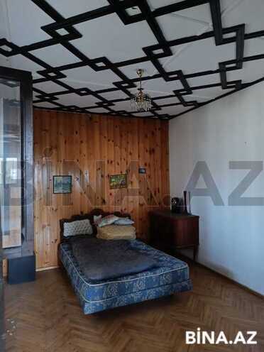 7 otaqlı həyət evi/bağ evi - Novxanı q. - 350 m² (12)