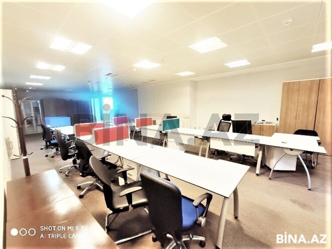 12 otaqlı ofis - Xətai r. - 11000 m² (14)