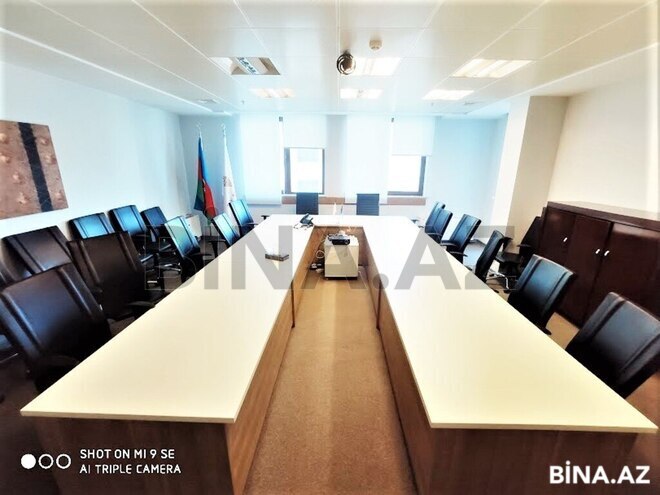 12 otaqlı ofis - Xətai r. - 11000 m² (16)